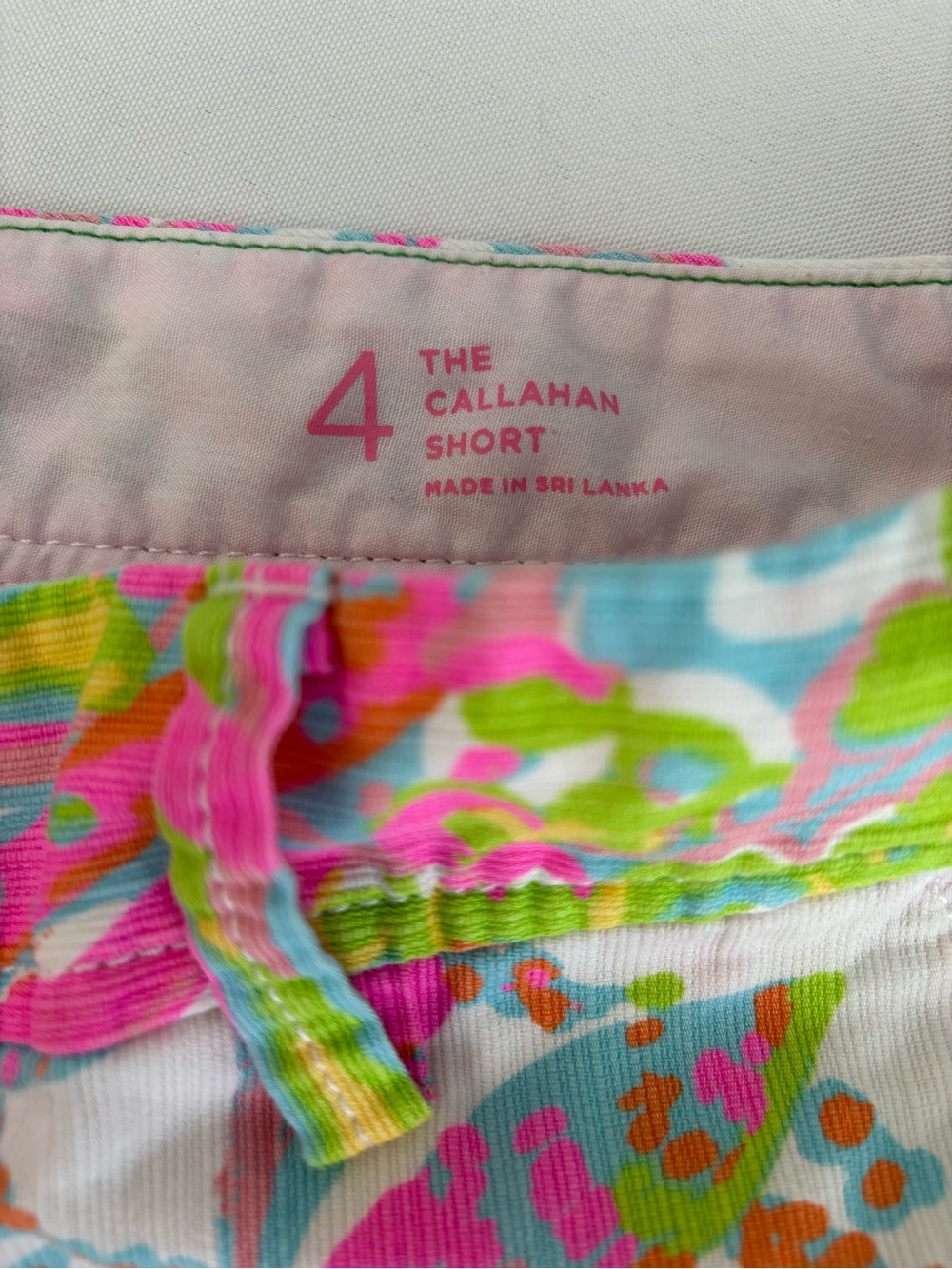 Lilly Pulitzer Neon Floral Print Shorts Callahan Size 4 Pink, Green & Orange - Picture 3 of 6